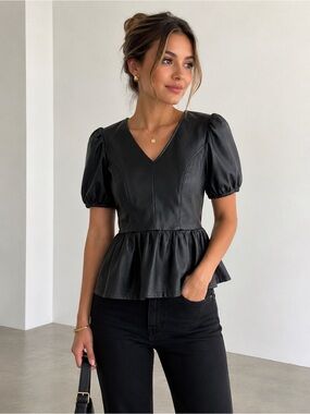 Kit + Sky Black Faux Vegan Leather Peplum Top Size M Puff Sleeve V-Neck Blouse